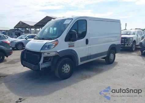 2017 Ram Promaster 1500 Low Roof 118 Wb z USA, uszkodzony, nr VIN 3C6TRVNG7HE532572